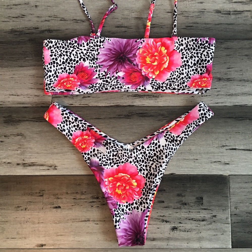 Reversible Brazilian bikini NWT